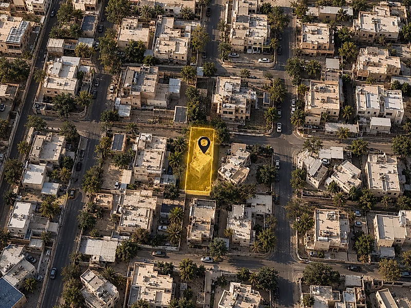 Prime Residential Land for Sale in Hazm Al Markhiya – 884 SQM - Photo 3