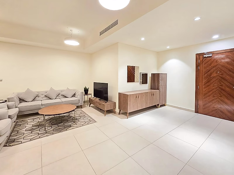 Stylish 3BR Oasis with Luxe Finishes - Photo 3