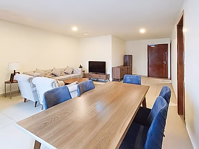 Stylish 3BR Oasis with Luxe Finishes