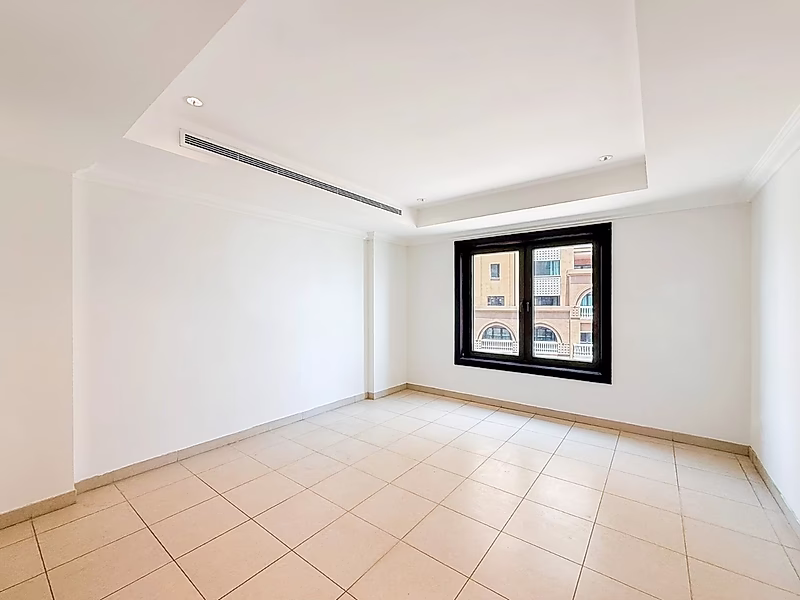 HIGH RETURN TENANTED 1BR INVESTMENT UNIT - Photo 1