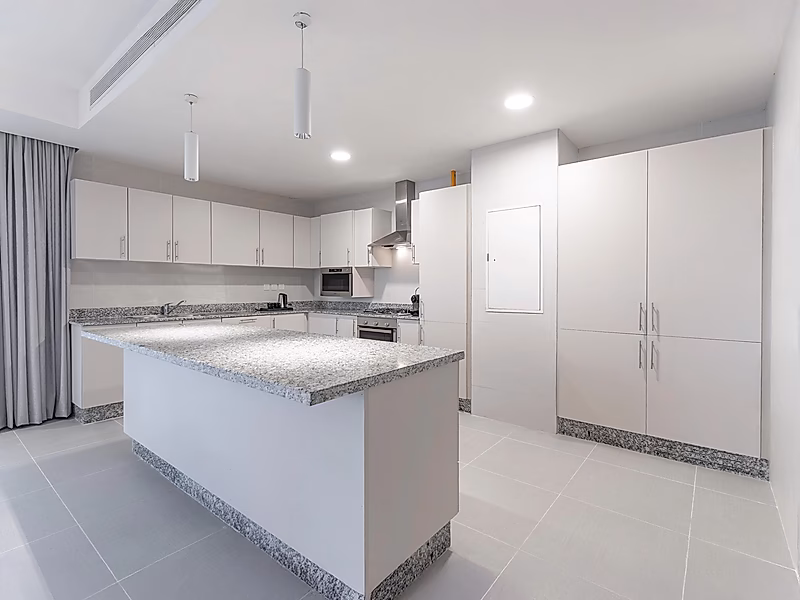 Resale | Modern Living | Exclusive Amenities Await - Photo 8