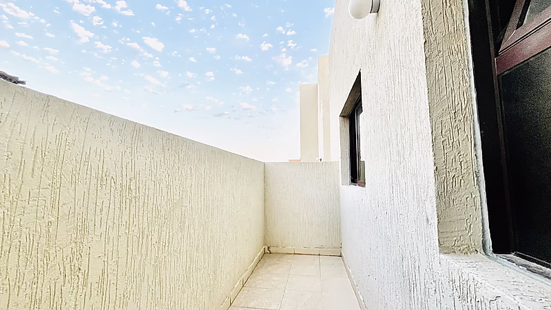 COZY 7-BEDROOM COMPOUND VILLA IN ABU HAMOUR - Photo 14