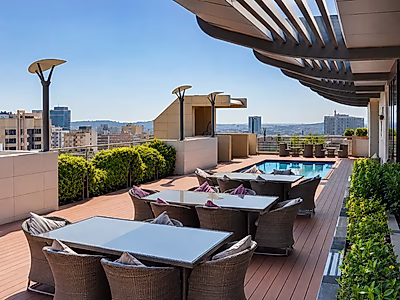 Luxury 3BR Apartment | Bills Included | Prime location