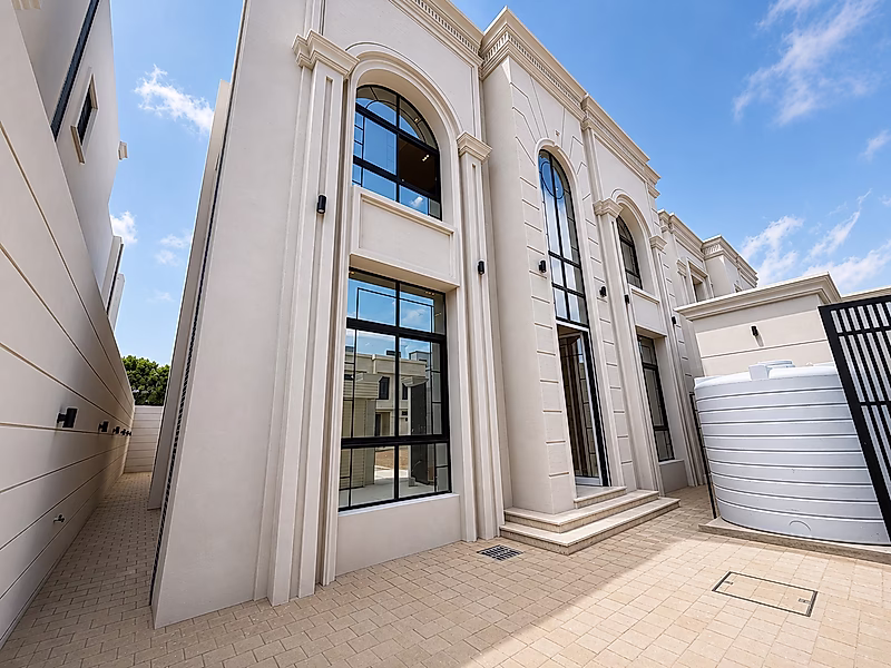 Luxury 7BR Standalone Villa with Private Pool - Photo 1