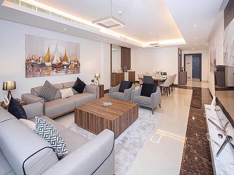 Sophisticated 3BR FF Apartment with Modern Elegance - Photo 2