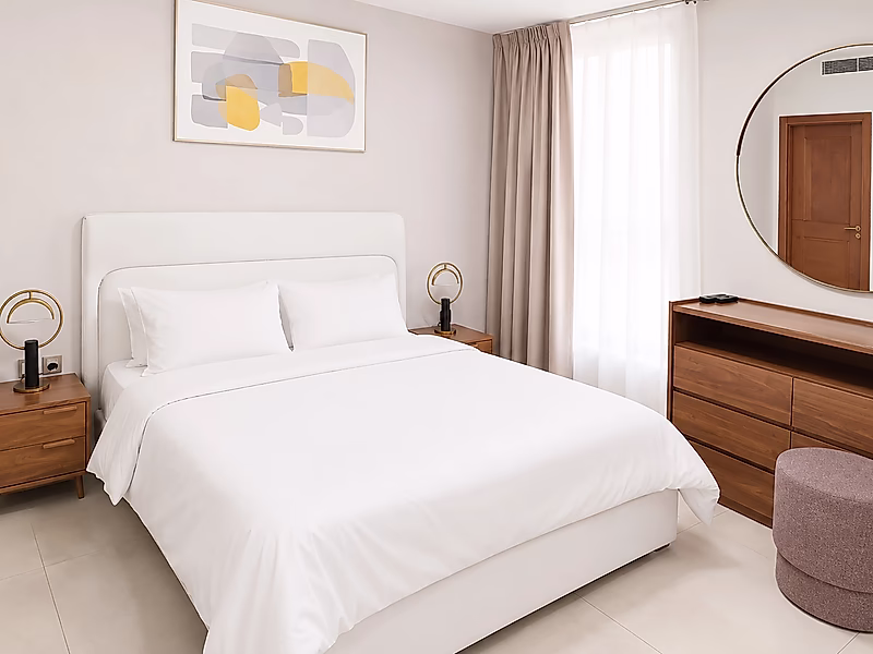 MODERN 1-BEDROOM APARTMENT WITH BILLS - Photo 2