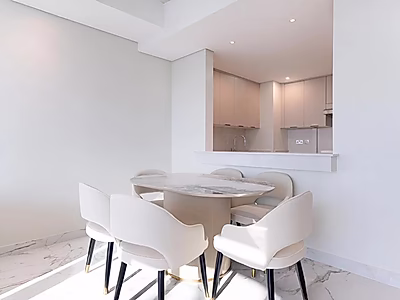 Luxurious 1-Bedroom Apartment in Marina