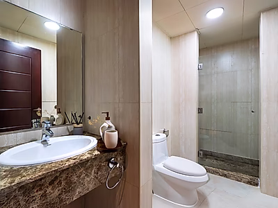 Fully Renovated Luxury Studio for Sale | 62 SQM | Title Deed Available | Ready to Move In | The Pearl-Qatar