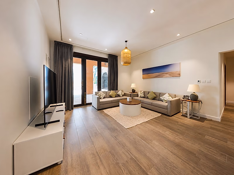 ALL-INCLUSIVE 2-BEDROOM APARTMENT COASTAL LIVING | CORNICHE - Photo 7