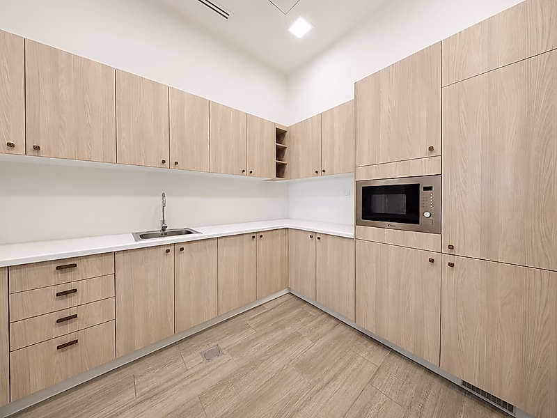 ALL-INCLUSIVE 2-BEDROOM APARTMENT COASTAL LIVING | CORNICHE - Photo 11