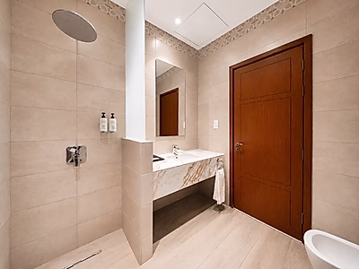 ALL-INCLUSIVE 2-BEDROOM APARTMENT COASTAL LIVING | CORNICHE