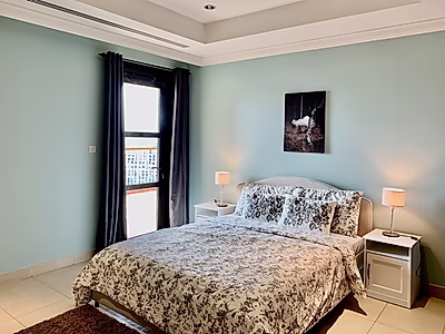 LUXURIOUS SPACIOUS 3BED+MAID Apartment in Porto Arabia | The Pearl