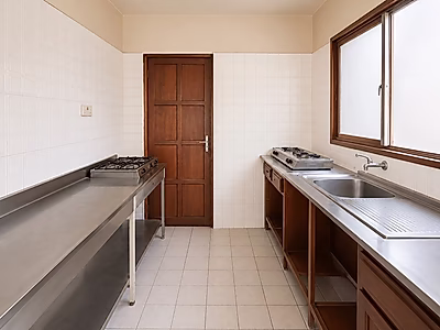 Labour Camp for Rent – Old Industrial Area (QAR 1,300 per Room – Utilities Included)