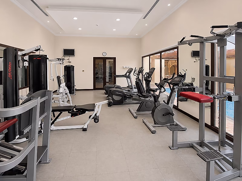 Spacious 4-Bedroom + Maid Villa in Al Hilal - Photo 17