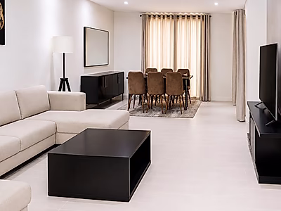 SPACIOUS 1BEDROOM FULLY FURNISHED ALL INCLUSIVE!