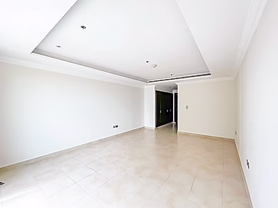 Exquisite One-Bedroom Haven with Extra Storage in Porto Arabia, The Pearl Qatar