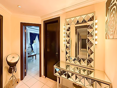 Elegant 3-Bedroom Apartment with Maid’s Room & Stunning Marina View | Porto