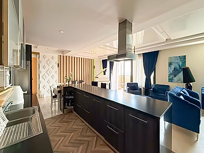 Elegant 3-Bedroom Apartment with Maid’s Room & Stunning Marina View | Porto
