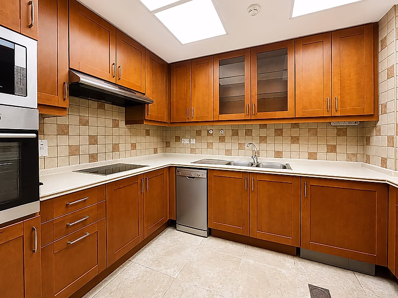 HOT DEAL | TITLED & FULLY RENOVATED SPACIOUS 2 BEDROOM APARTMENT | PORTO ARABIA - Photo 11