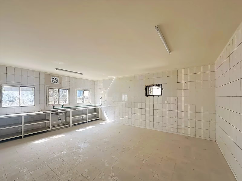 Labor Camp for Rent | 72 Rooms | Newly Renovated - Photo 10