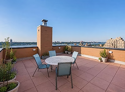 Elegant 2 Bedroom Residence | Upper West Side, New York | Full-Service Luxury Condo
