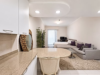 FULLY FURNISHED STUDIO WITH BEACH ACCESS