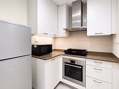 FULLY FURNISHED STUDIO WITH BEACH ACCESS