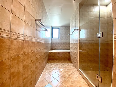 BILLS IN! SPACIOUS 2 BEDROOM + MAID IN PORTO ARABIA