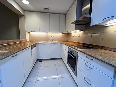 Elegant Fully Furnished 1BR | Beach Access | Pool & Gym