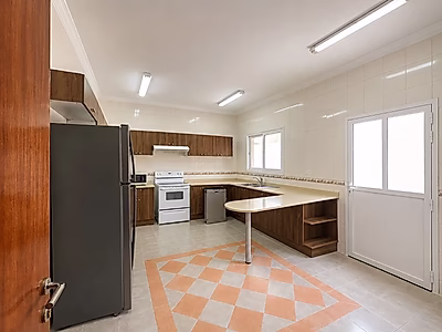 Sophisticated 5BR SF VILLA with Modern Amenities | Waab