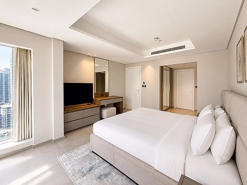 BILLS INCLUDED | LUXURIOUS 1 BEDROOM | HEART OF WEST BAY - Photo 4