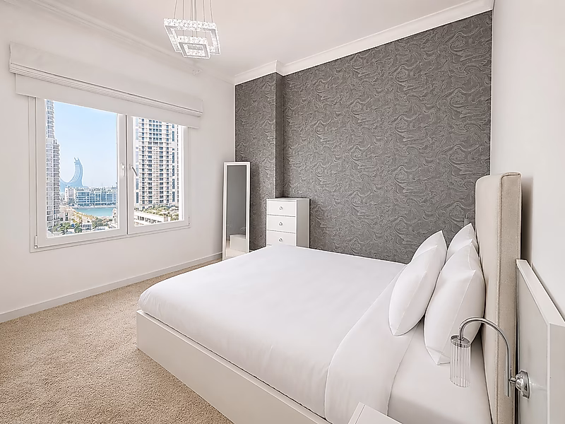 Rare 3-Bedroom + Maid | Huge Layout | High Floor | Fully Furnished | Exclusive Opportunity in Porto Arabia - Photo 7