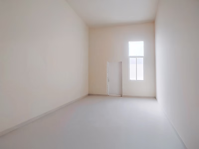 Warehouse for Rent, 1000 sqm – Ideal Location in Birkat Al Awamer - Photo 4