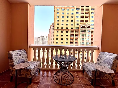 READY ONE BEDROOM WITH HUGE BALCONY GREAT INVESTMENT
