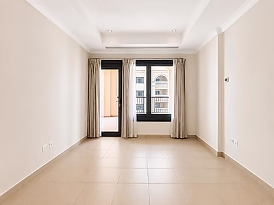MONTH FREE! HUGE 1-BEDROOM FOR RENT | PORTO