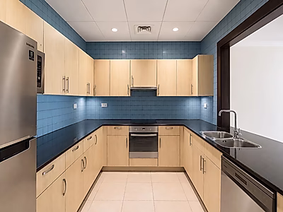 MONTH FREE! HUGE 1-BEDROOM FOR RENT | PORTO