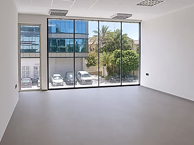 Excellent Commercial Building for Rent on D-Ring