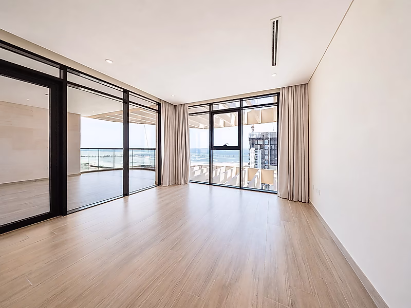 Spacious 1-Bedroom Apartment | Private Beach Access | Ready to Move In - Photo 27
