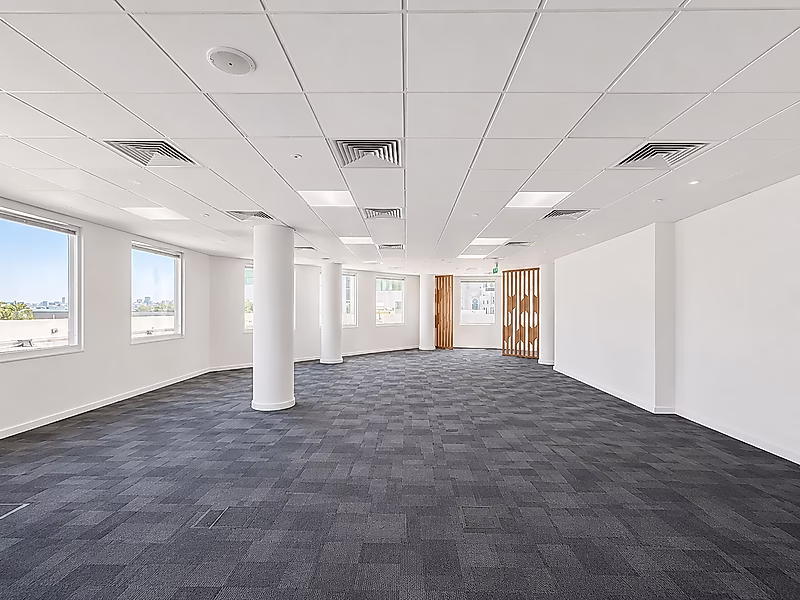 PREMIUM CORPORATE OFFICE 162 SQM WEST BAY - Photo 8