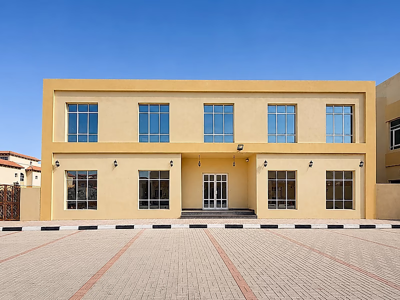 6BR Staff Accommodation Villa for rent | Umm Salal - Photo 3