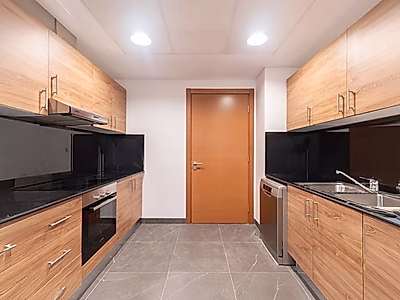 Stunning 2BR + maid FF Apartment| Nice Ameneties