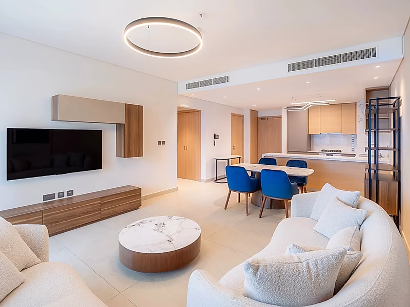 Luxury 1BR | Fully Furnished | Marina, Pool & Sea Views | Payment Plan Until 2032 - Photo 6