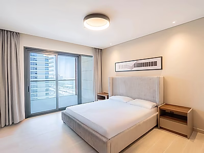Luxury 1BR | Fully Furnished | Marina, Pool & Sea Views | Payment Plan Until 2032