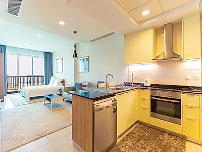 BILLS IN! FURNISHED STUDIO | BEACH ACCESS