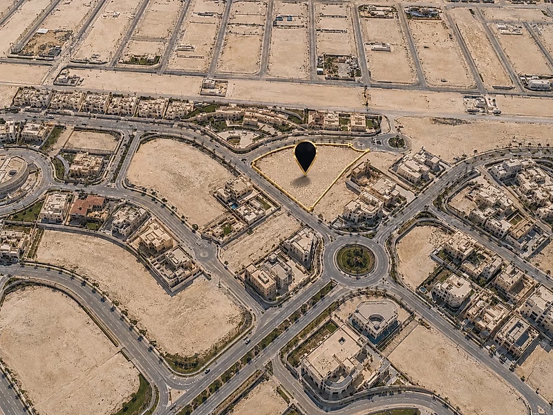 أرض نادرة في الإجارة | 1,557 م² | واجهة 52 متر | رخصة ومخططات جاهزة - Photo 2