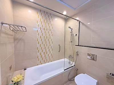 Spacious & Elegant 2 Bedeooms with High Return | Lusail Marina