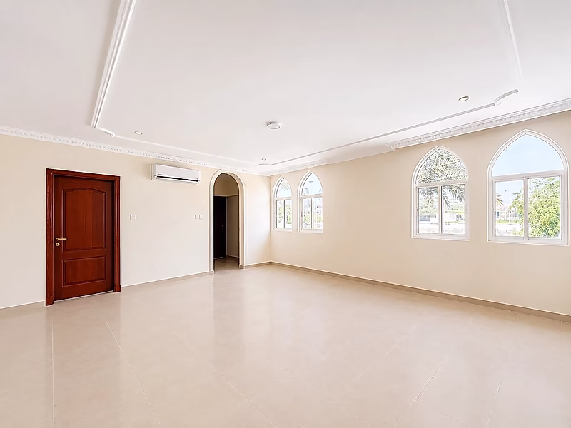 SPACIOUS 6BR VILLA WITH GARDEN AND PRIVATE POOL - Photo 11