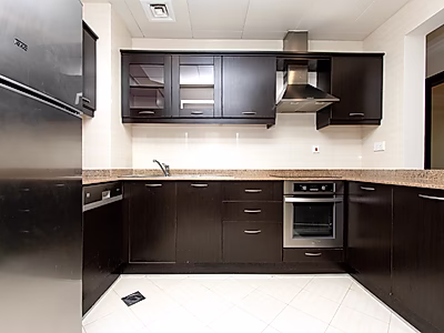 SPACIOUS 1BR WITH HUGE BALCONY TITLE DEED READY