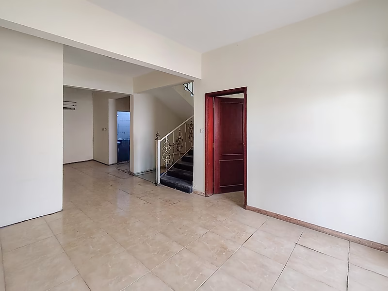 1,667 SQM FOOD STORAGE FOR RENT II ABA SALEEL II 3 CHILLERS II PRIME LOCATION - Photo 3