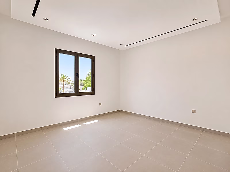 OWN A LUXURY 5BR VILLA WITH PRIVATE POOL TODAY - Photo 2